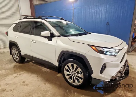 2024 Toyota Rav4 Xle Premium z USA, uszkodzony, nr VIN 2T3C1RFV9RW313106